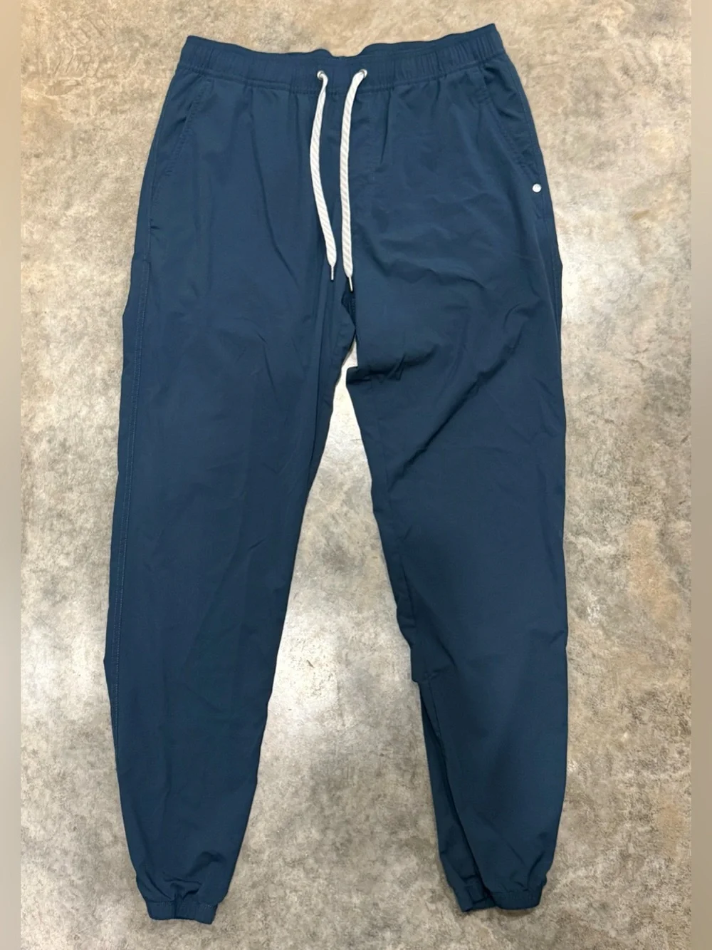 Vuori Mens Kore Joggers in Ink
